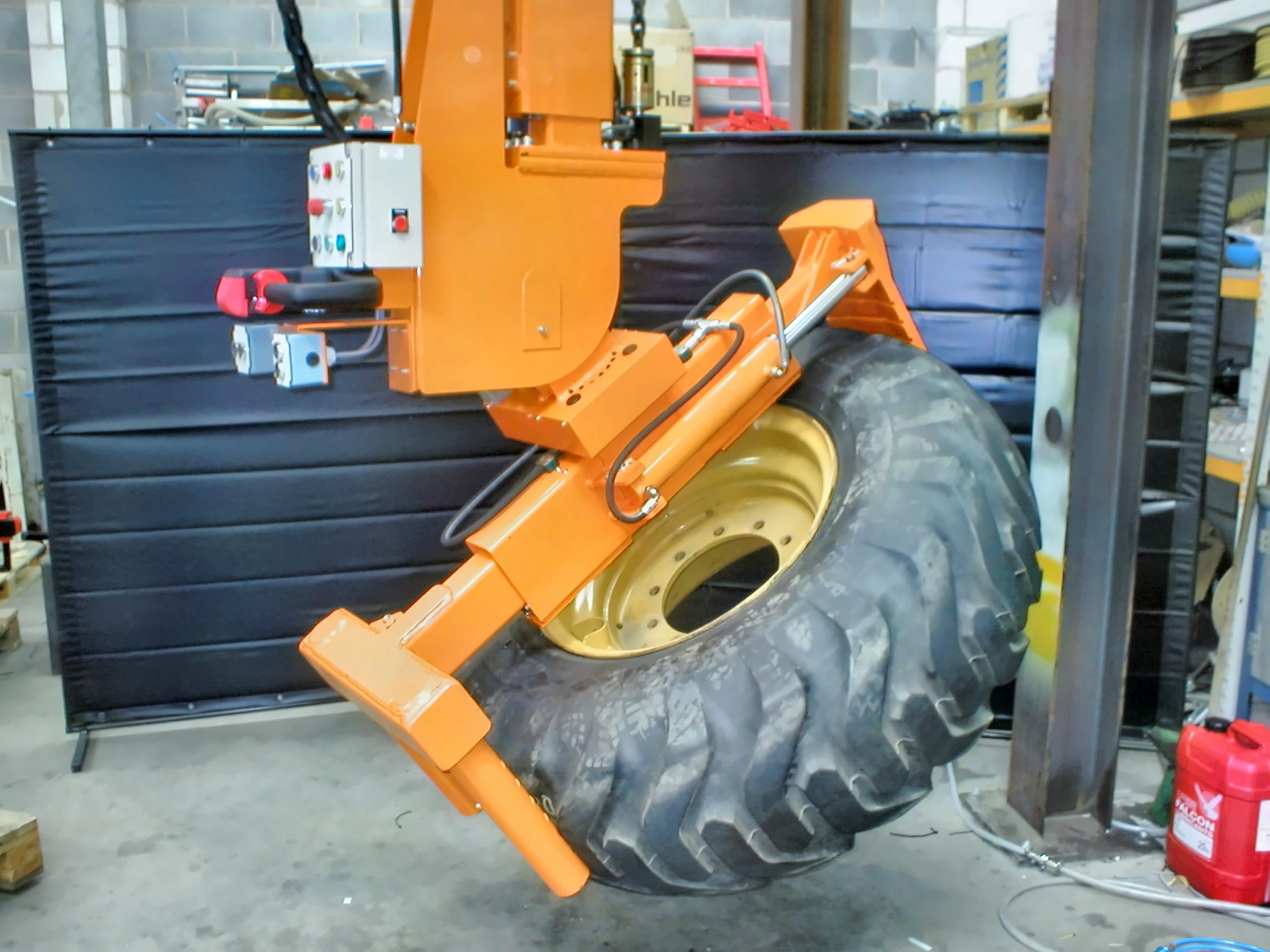 An image of materials handling equipment being used for Yellow Goods Wheels
